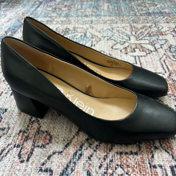 Calvin Klein Madeline Pump Shoes Womens Size 7 Black Faux Leather Block Heel - Picture 2 of 12